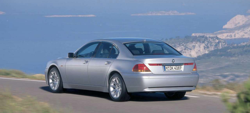 Illustration for article titled The Ten Most Controversial Cars Of All Time